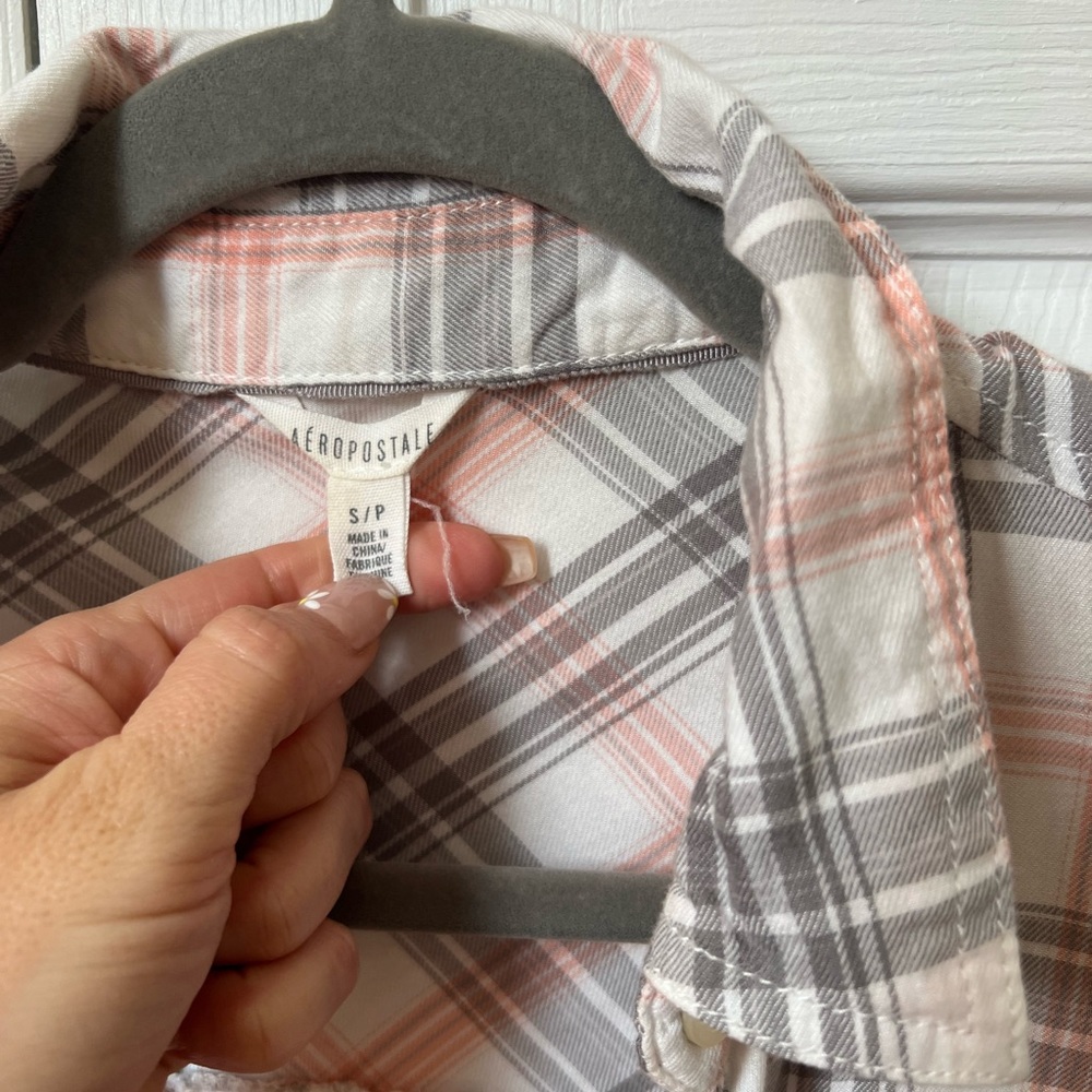 Aeropostale button down - Picture 2 of 4